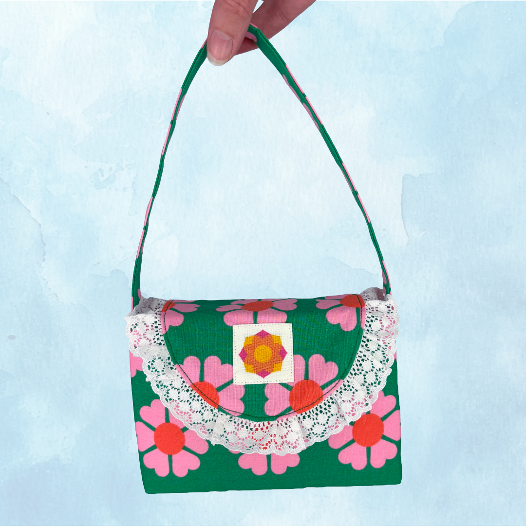 The Gigi Mini Handbag: Green Daisies [2]